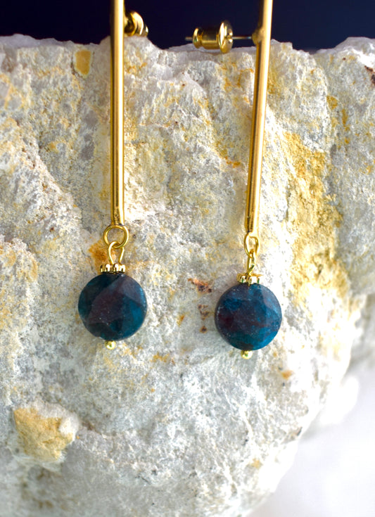 24 karaat vergulde oorbellen met lapis lazuli